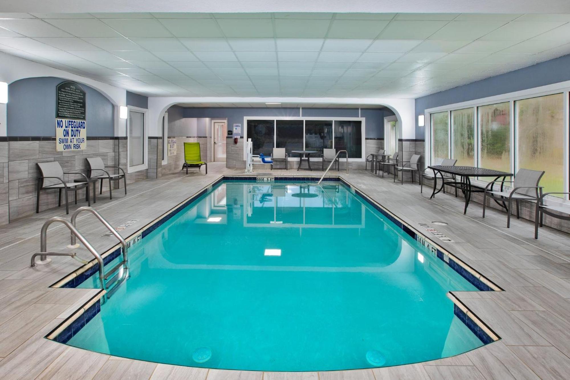 Holiday Inn Express Hotel & Suites - Sumter By Ihg Екстер'єр фото